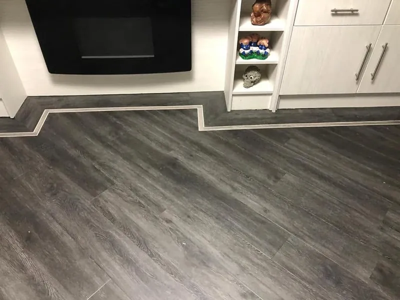 Border stepping round the fireplace