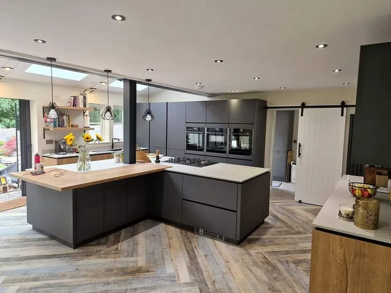 Kitchen extension with herringbone LVT round the island