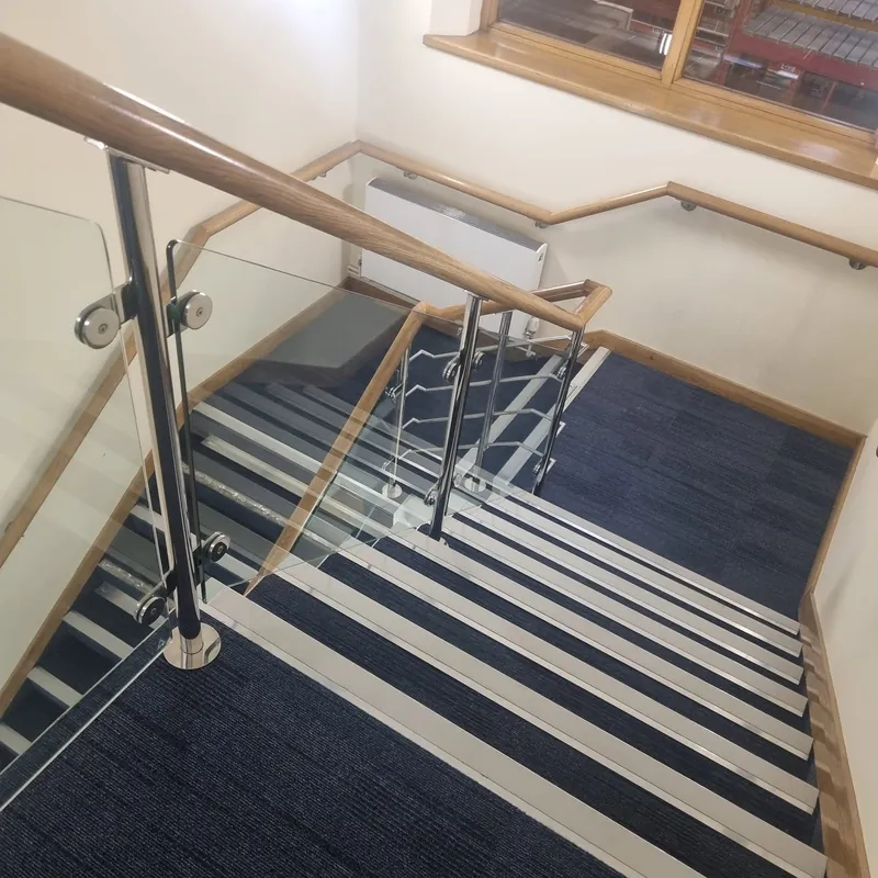 Staircase in carpet tiles with contrasting nosings